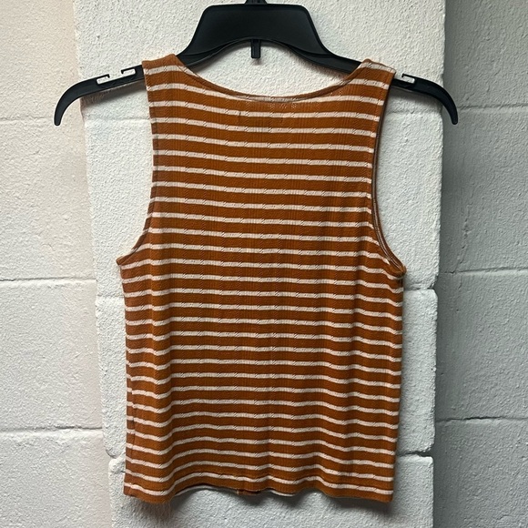 American Eagle Striped Snap Up
Crop Top- S - Picture 4 of 4